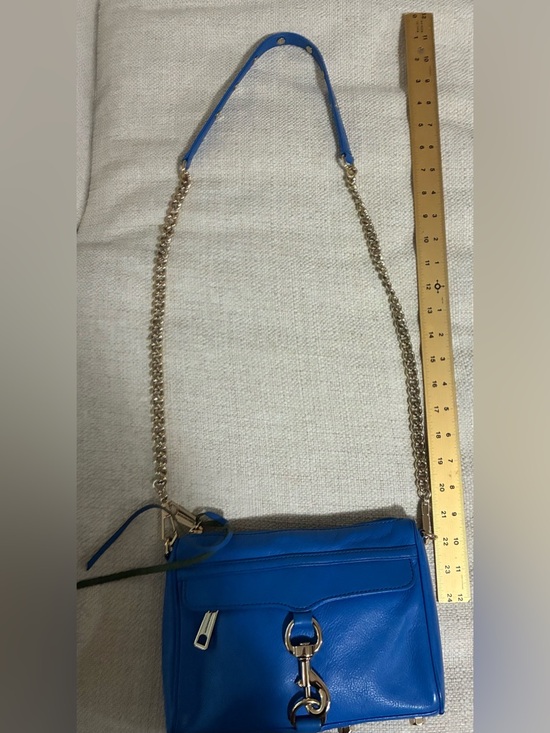 Rebecca
Minkoff EUC Blue Leather
Crossbody Bag, w/Silver-Tone
Accents - Picture 10 of 12